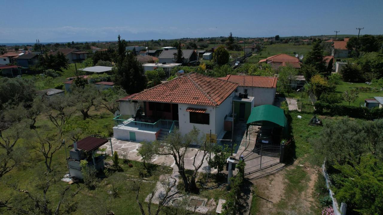 Dream In Chalkidiki 2 Bedroom Villa With Garden Nea Triglia Экстерьер фото